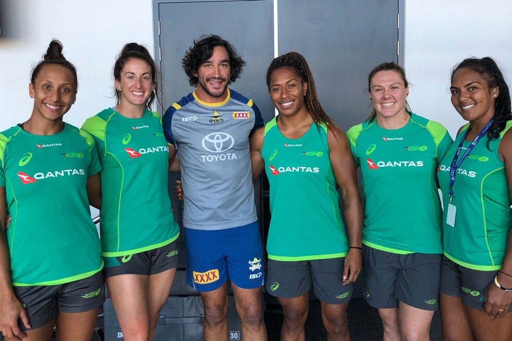 The Sevens women crossed paths with Johnathan Thurston. Photo: Aussie Sevens Twitter"