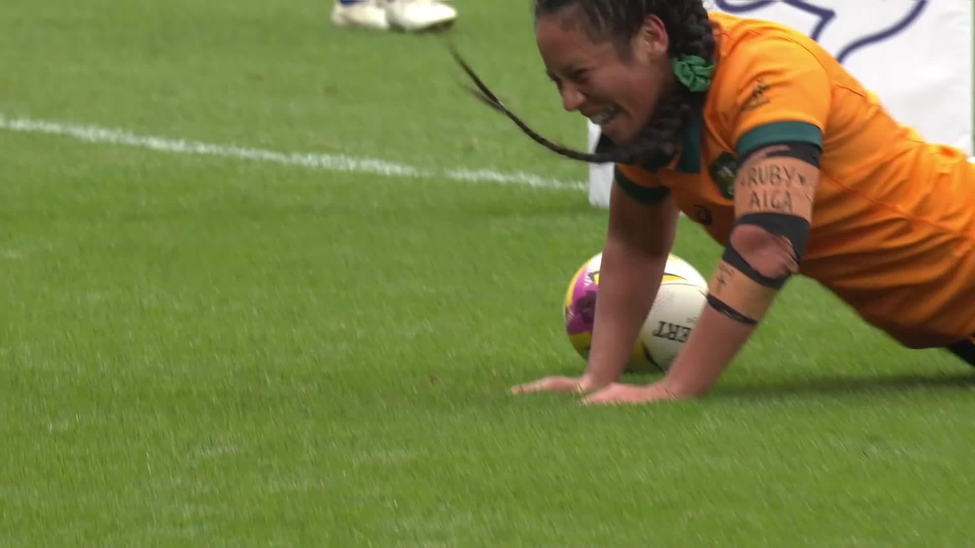 Cecilia Smith with a Try vs Samoa Women