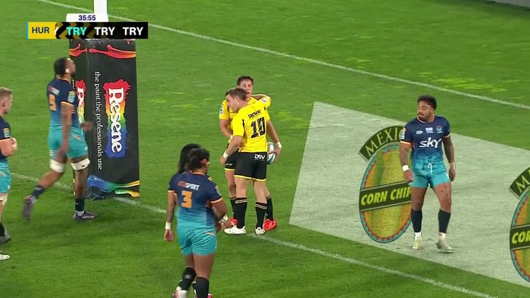 Cam Roigard Try v Moana Pasifika | SRP 2025