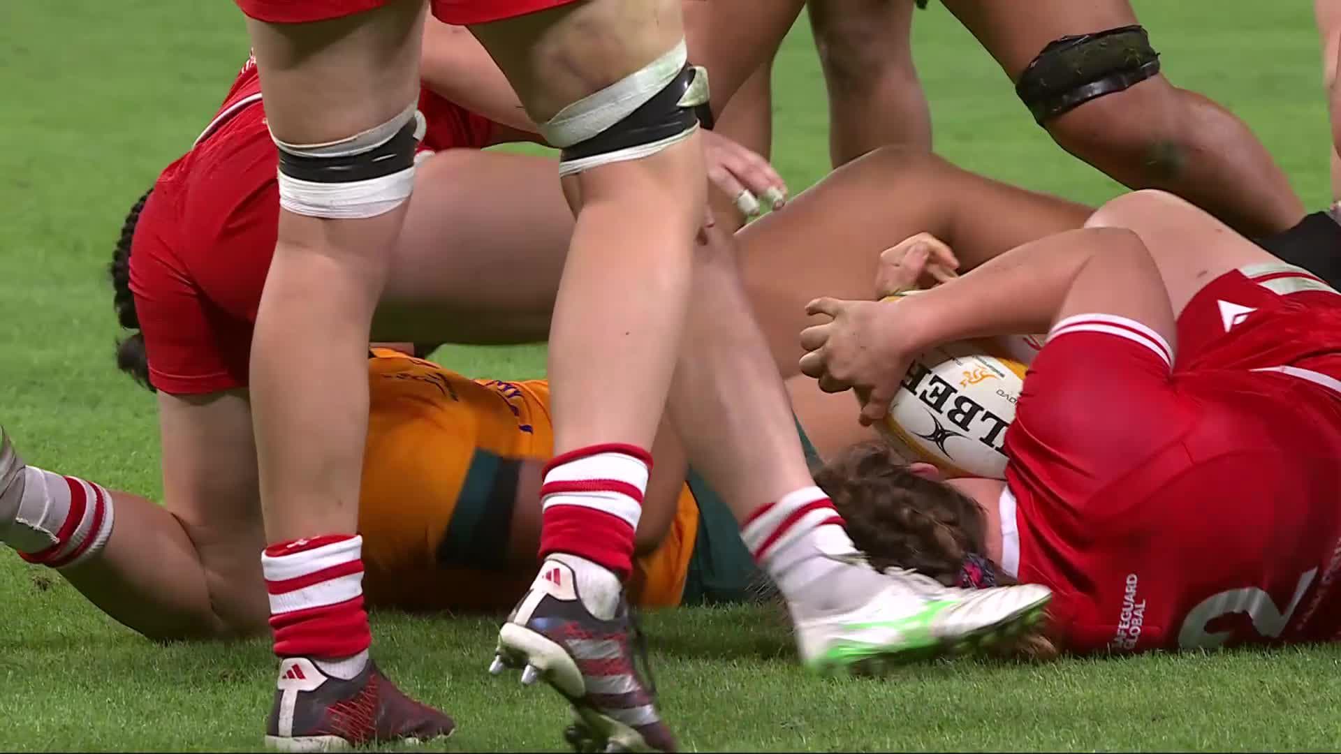 Adiana Talakai with a Try vs Canada Women