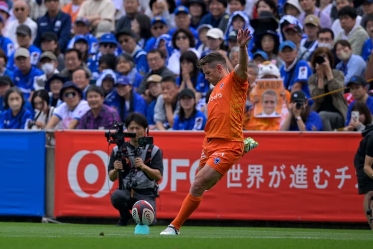 Wallabies veteran Bernard Foley kicks for goal during Kubota Spears' 2024/2025 semi final win over Saitama Wild Knights in Japan League One. Picture: Getty