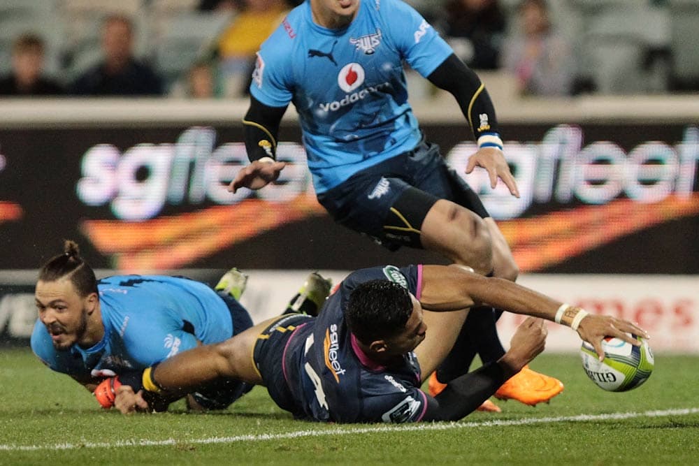Nigel Ah Wong scores a try against the Bulls. Photo: Getty Images