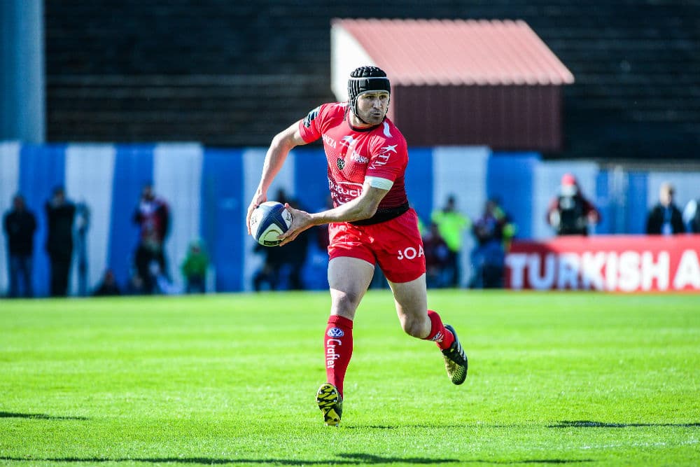 Matt Giteau was forced to withdraw from Toulon's clash with Castres. Photo: Getty Images