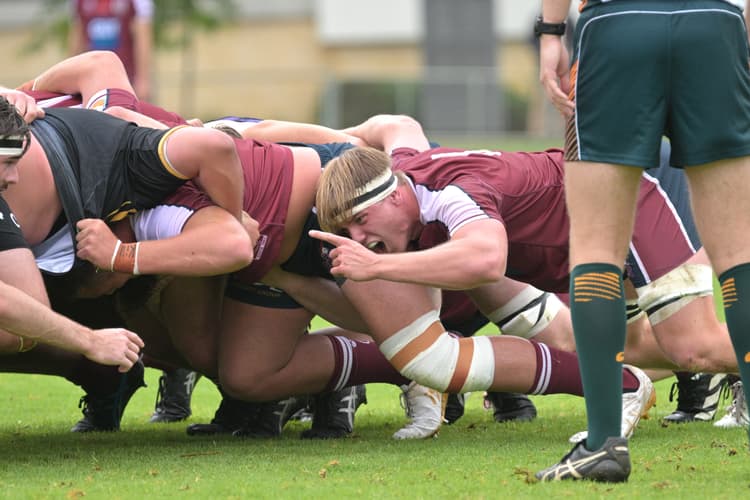 Flanker Tom Robinson on the side of the scrum...player to watch
