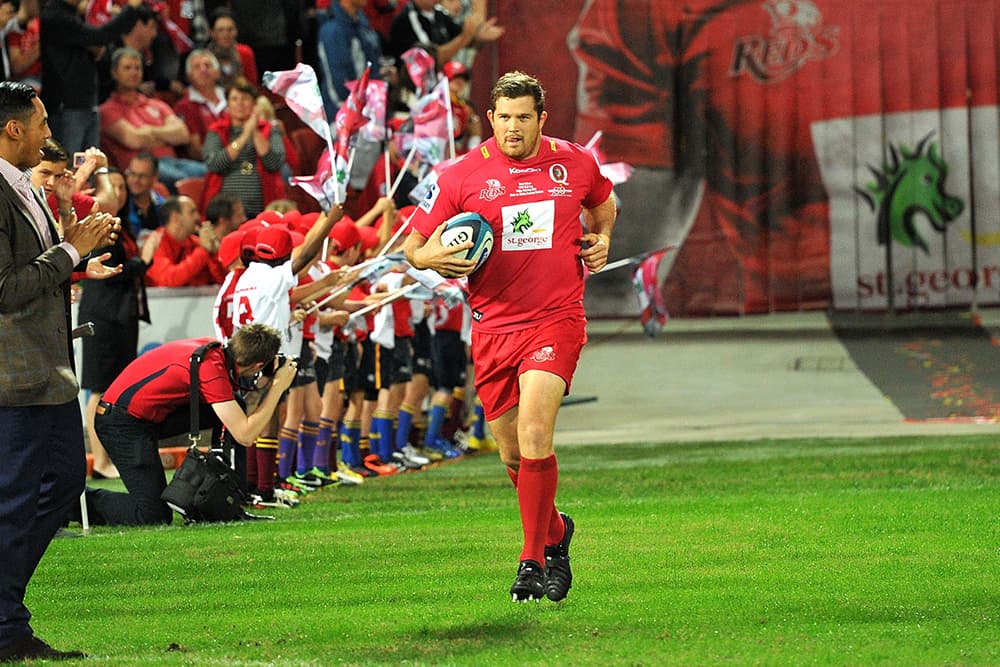 Holmes runs out for 100th. Photo: Getty Images