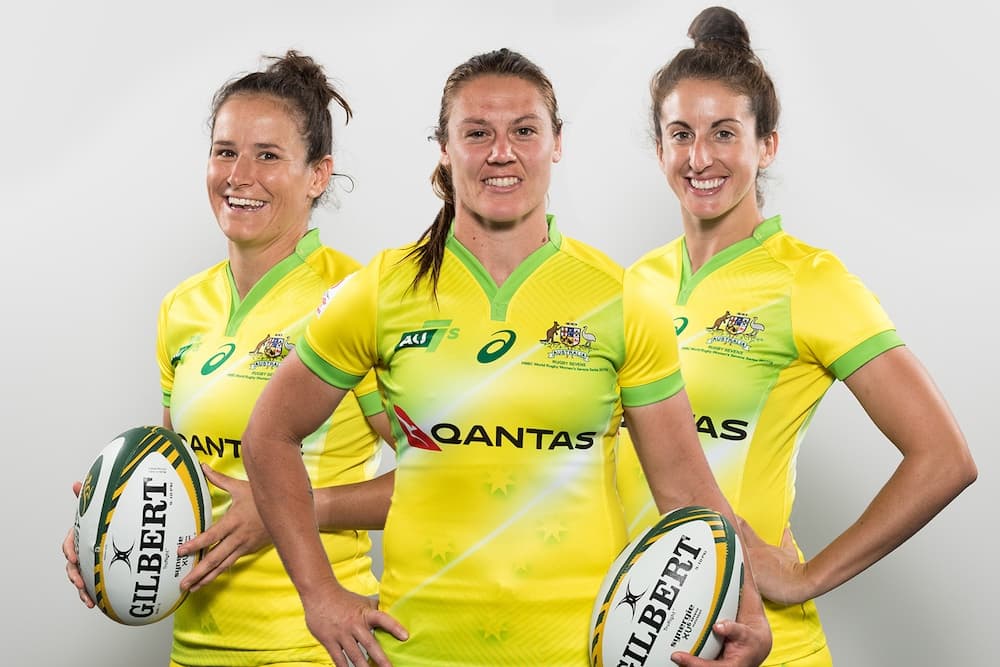 Shannon Parry and Alicia Quirk have re-signed with the Sevens. Photo: Getty Images