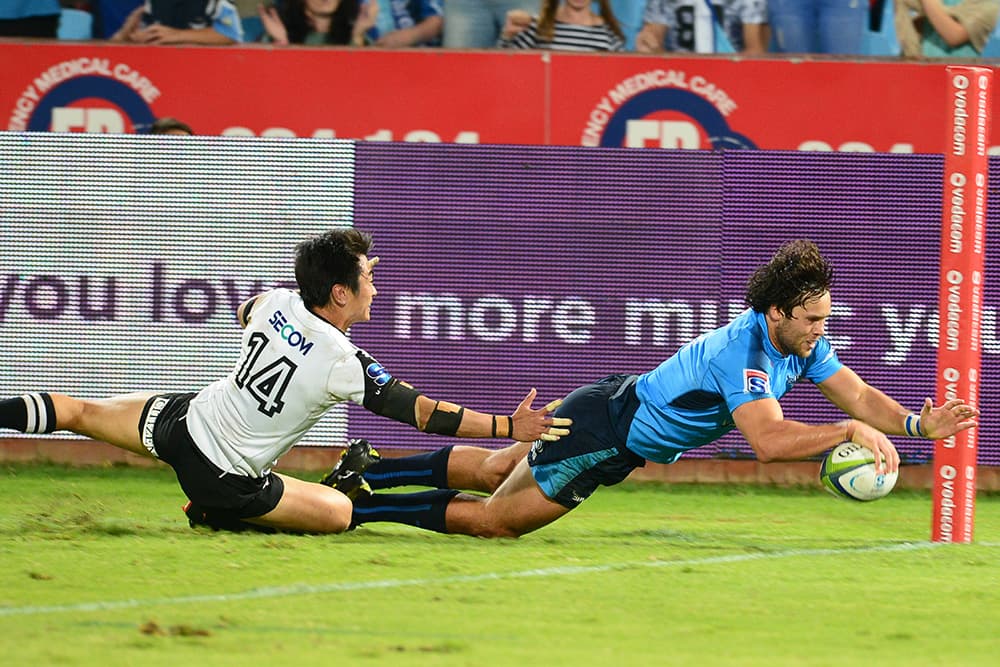 The Bulls' Jan Serfontein crossed for a vital five-pointer against the Sunwolves. Photo: Getty Images