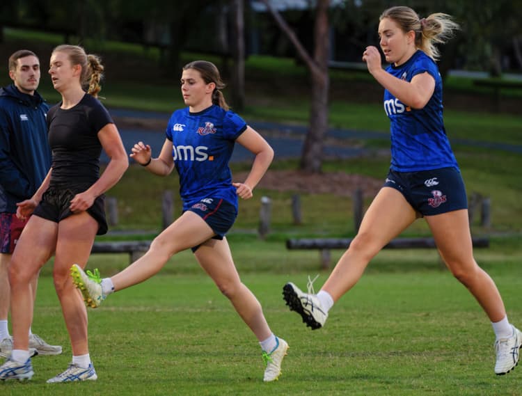 Abbi Spooner (centre) and Sophie Duff...two inclusions in Queensland's Next Gen 7s side 