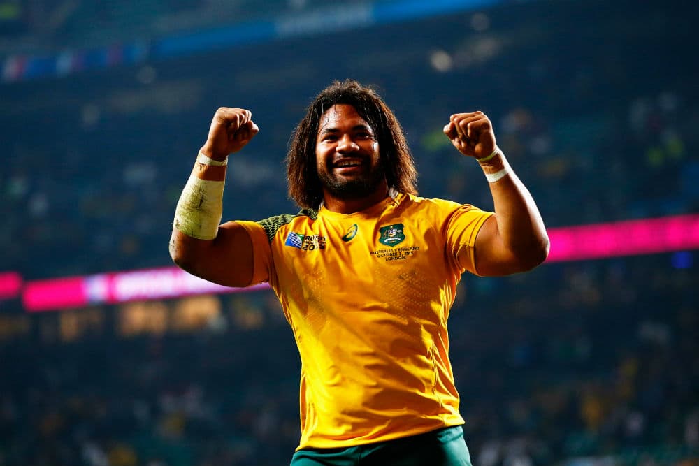Tatafu Polota-Nau thanks Wallabies fans after beating England at the 2015 Rugby World Cup. Photo: Getty Images