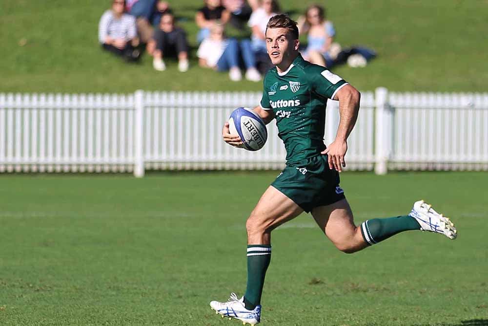 Short makes a break against West Harbour in Round One. Photo: RicMac