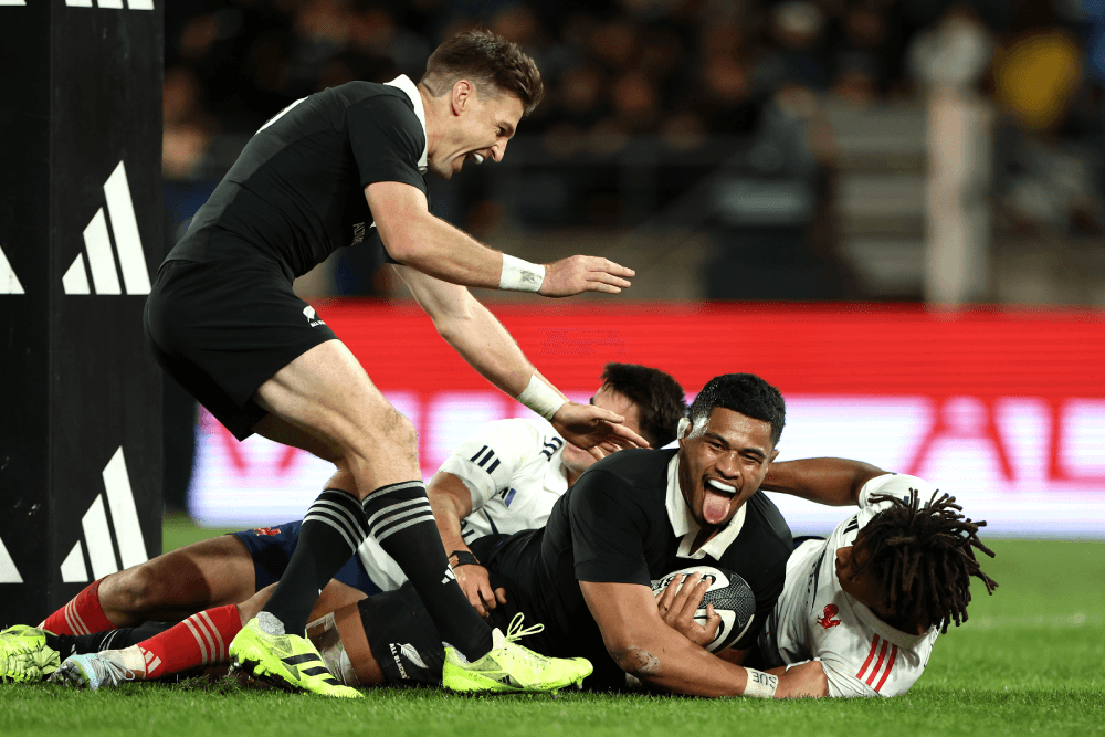Tupou Vaa'i scores against France during the 2025 series. Source: Getty