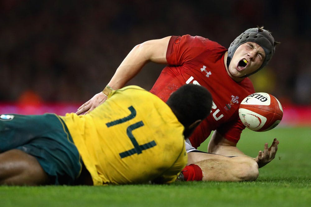 Jonathan Davies will miss the next six months of rugby. Photo: Getty Images